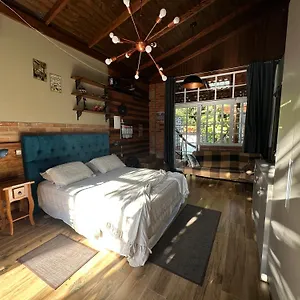 Arthi - Lindo Loft Recanto Dos Passarinhos Com Hidromassagem! Casa de Férias